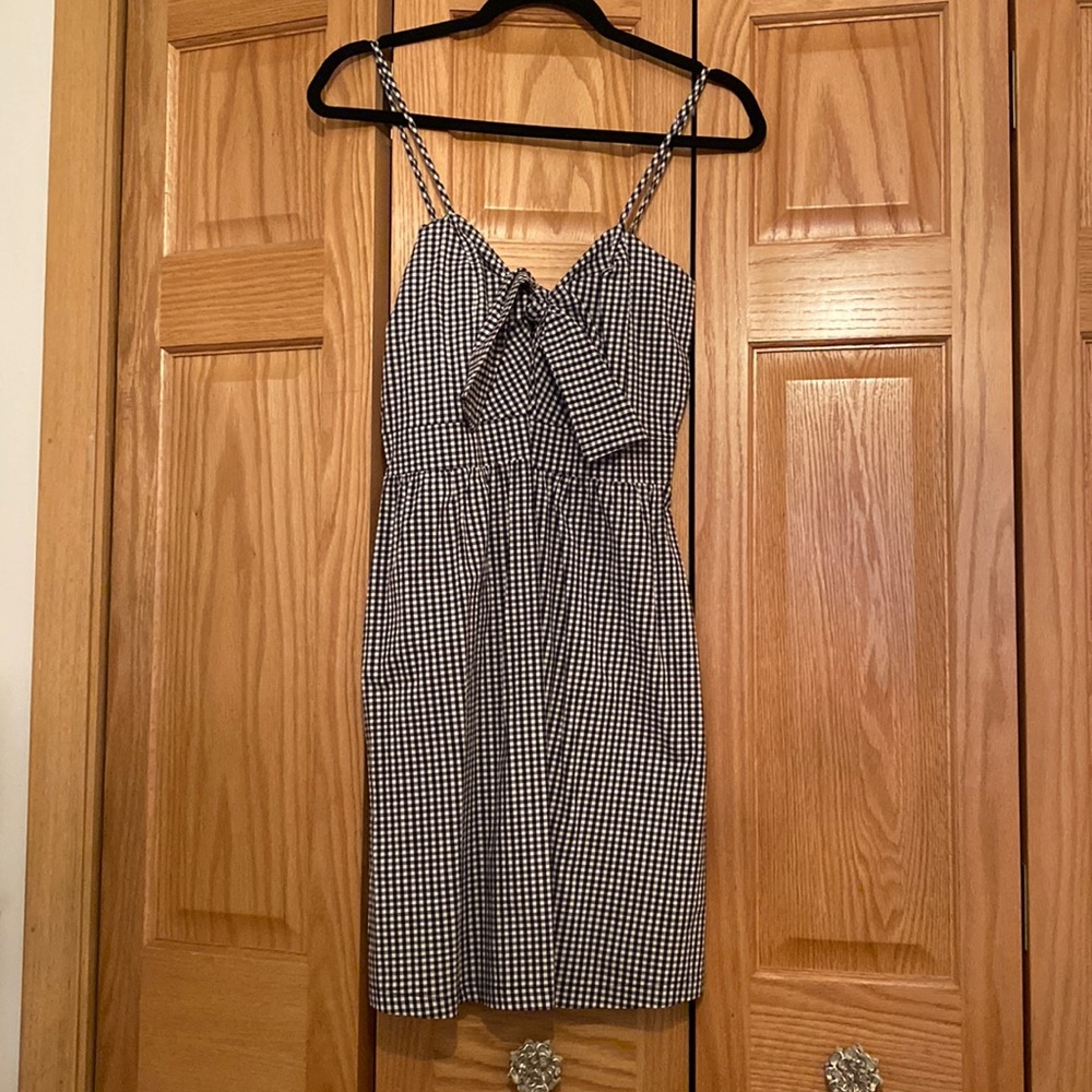 Medium gingham dress